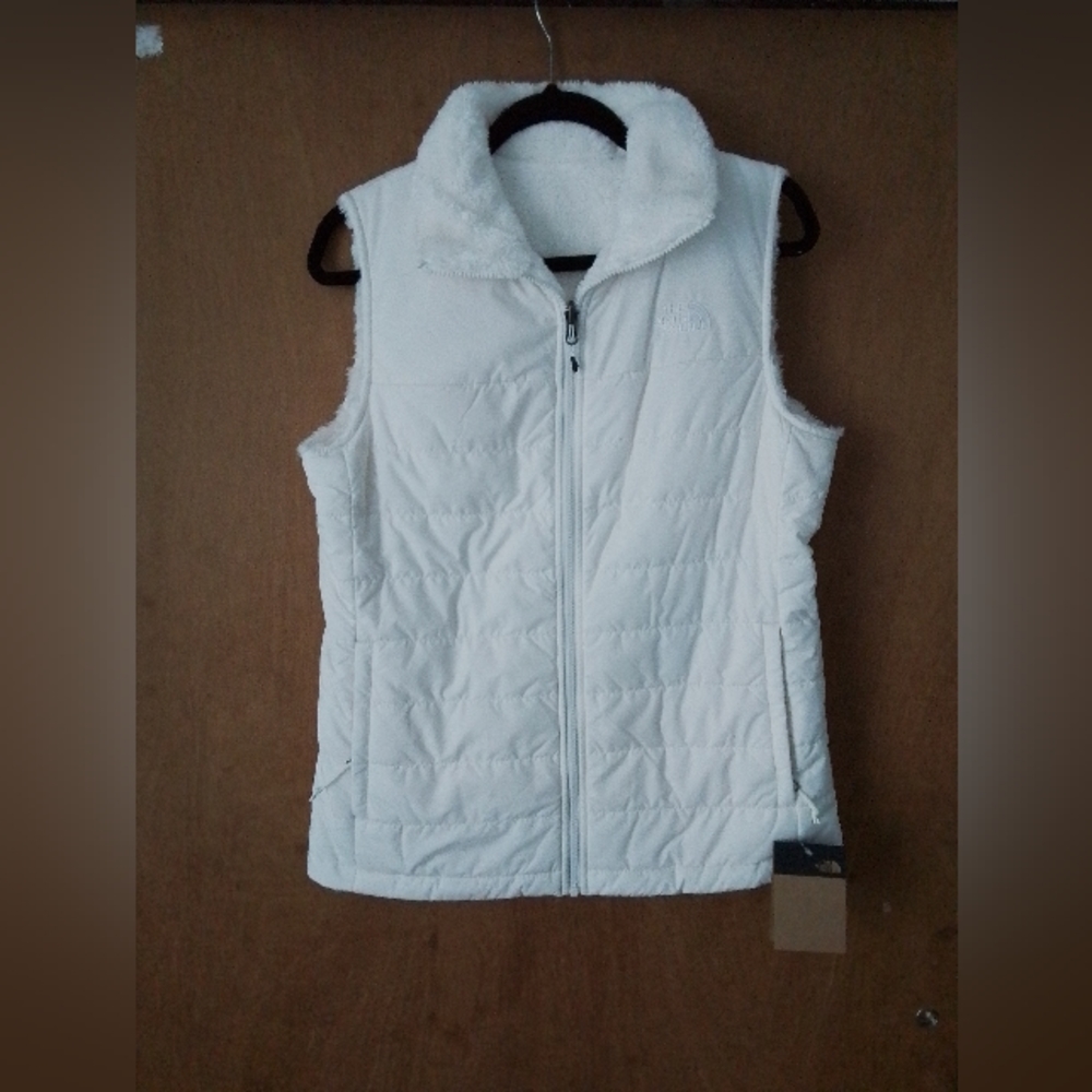 NEW The North Face Sherpa lined puffer vest